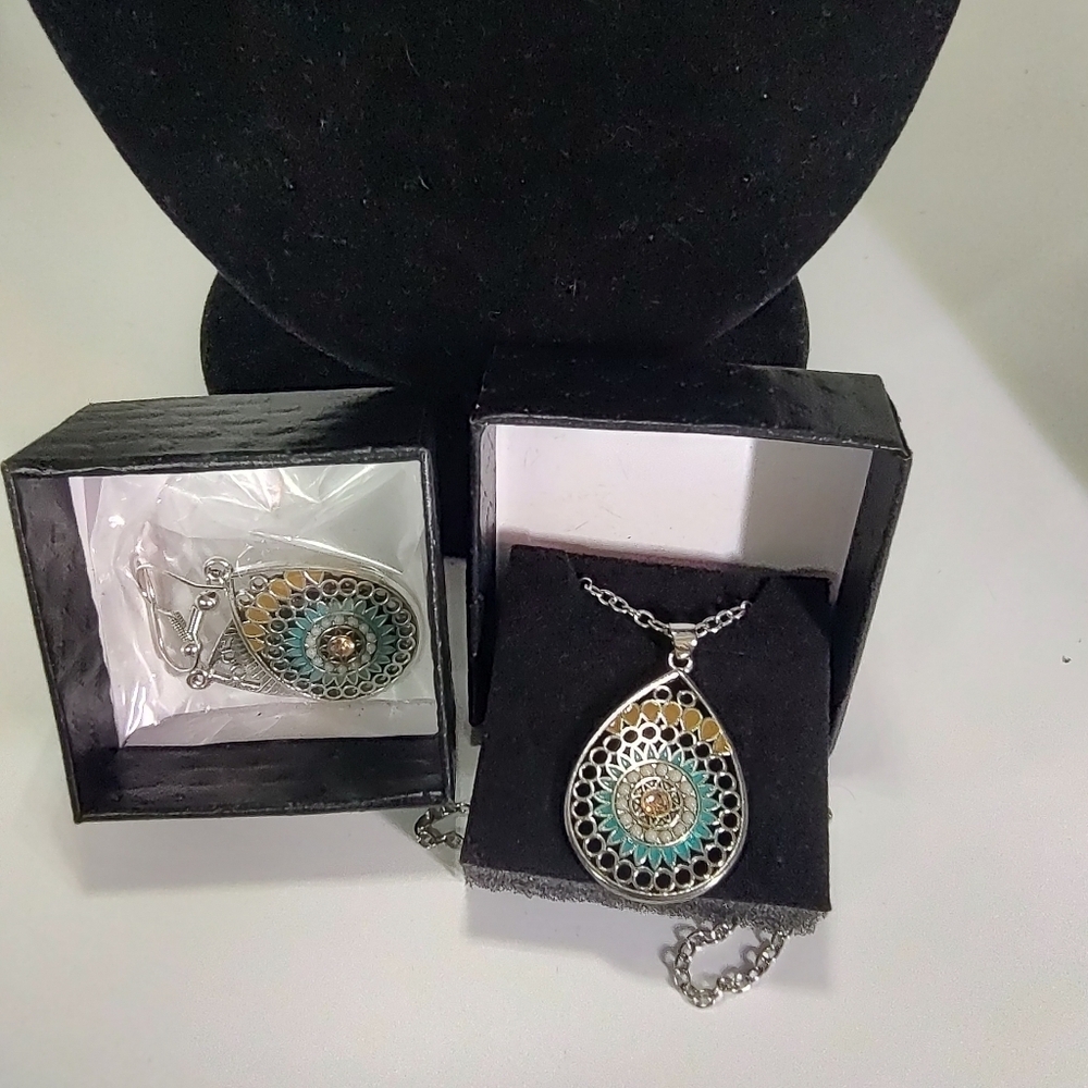 Boho Teardrop Necklace And Earrings Silver Mandala Pendant with Gemstone